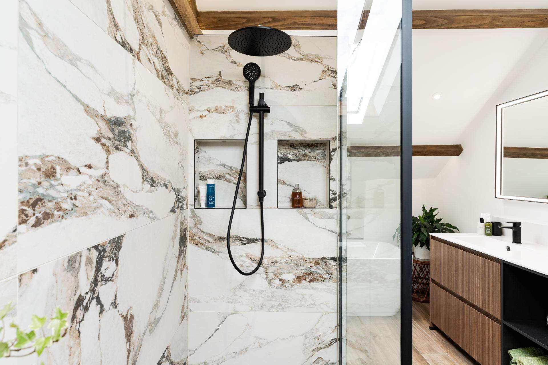 Luxury walk in shower