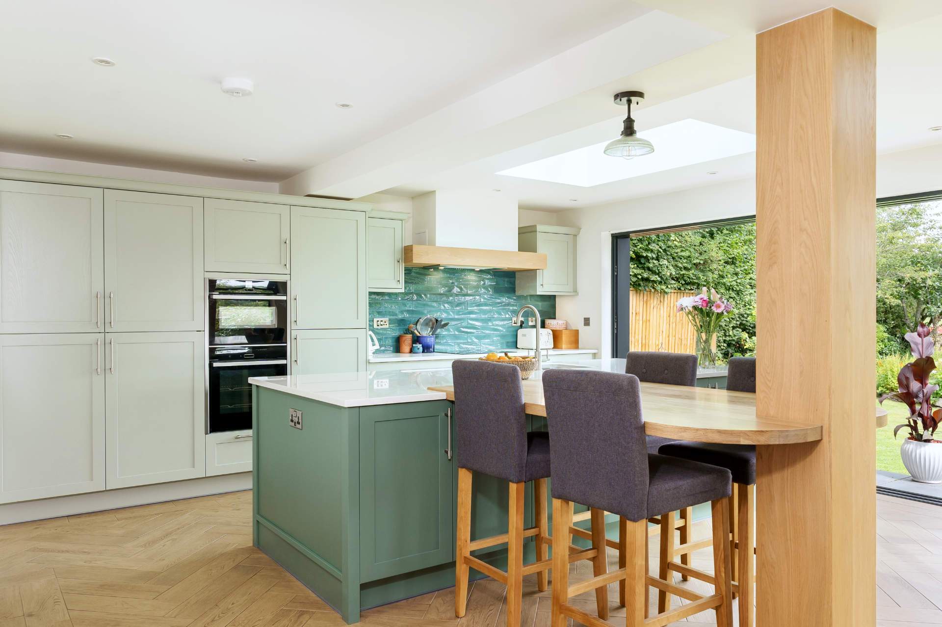 Kitchen island with solid oak breakfast bar
